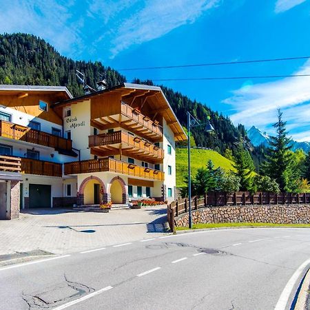 Cesa Mesdi Apartment Canazei Bagian luar foto