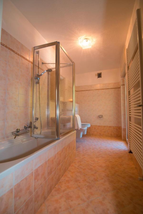 Cesa Mesdi Apartment Canazei Bagian luar foto