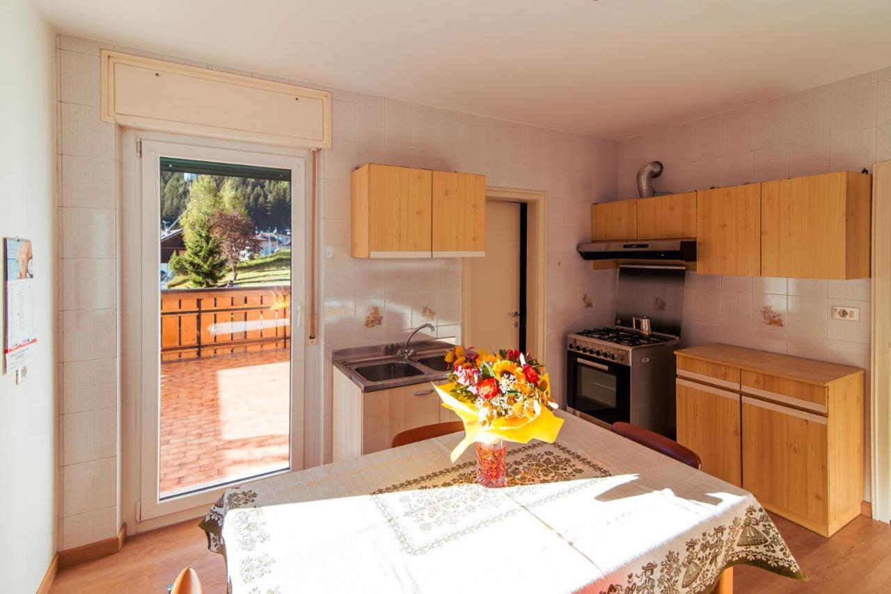 Cesa Mesdi Apartment Canazei Bagian luar foto