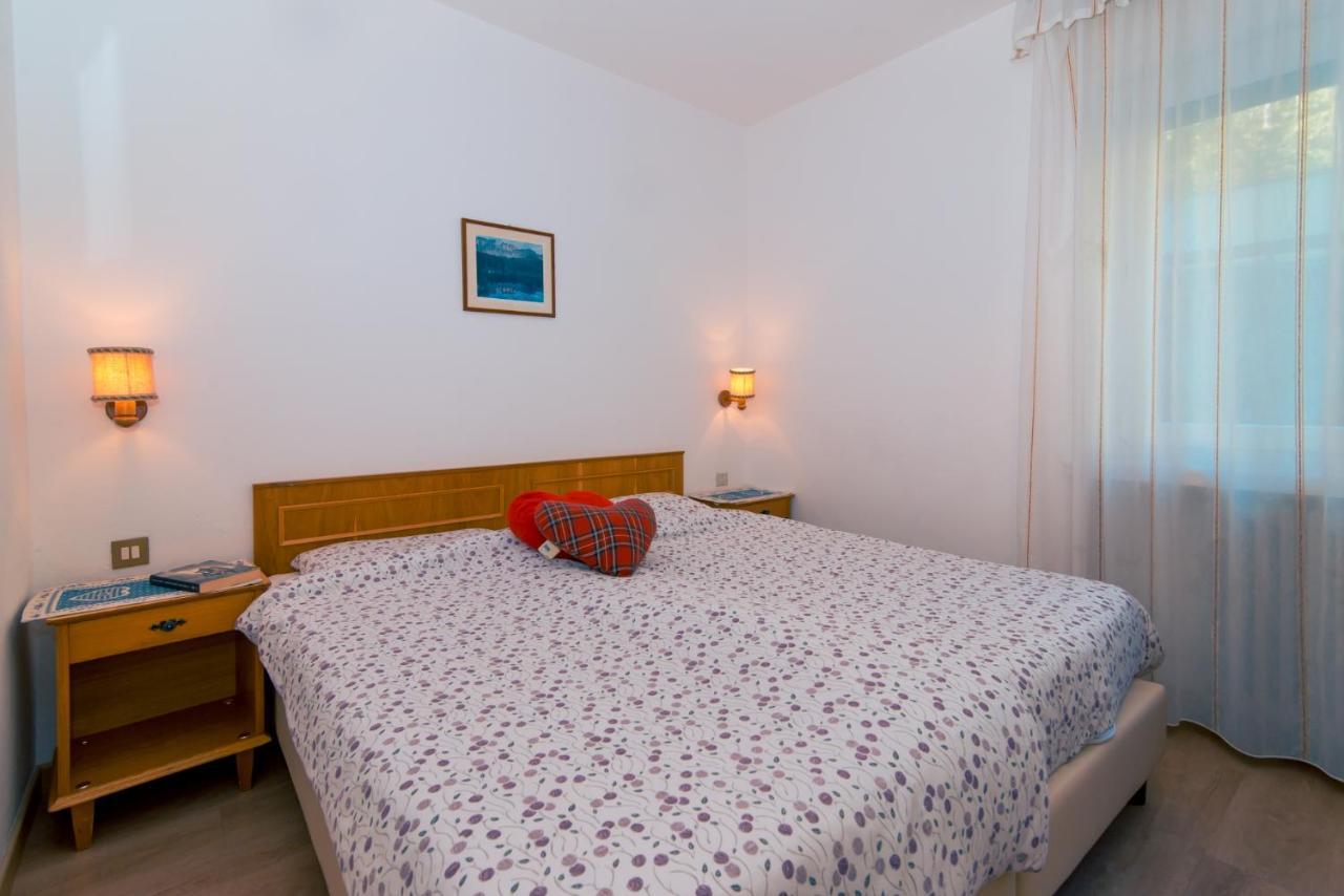 Cesa Mesdi Apartment Canazei Bagian luar foto
